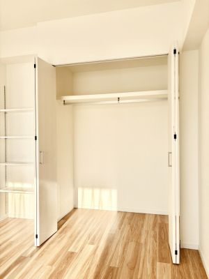 ���[ �m���N���[�[�b�g�B���s��������̂Ō���̈ߗނ�����������[�ł��܂��B�@