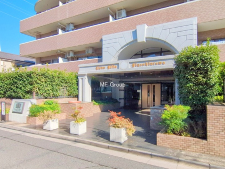 �G���g�����X -