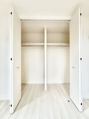 ���[ �����Ղ�̎��[�X�y�[�X�ŉ��K�ɕ�点���� 