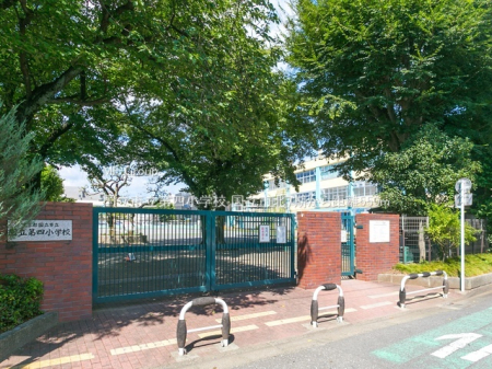 ���ӊ� ���w�Z 550m �����s����l���w�Z