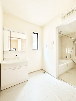 ���̑� �L�X�Ƃ�Ƃ�̂��郉���h���[�X�y�[�X