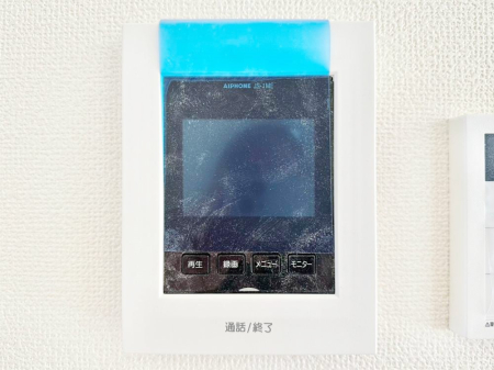 ���̑����� TV���j�^�[�t�C���^�[�t�H�����t���Ă��ăZ�L�����e�B�[��