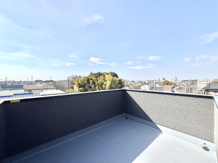 ���̑����� �ݔ��u����v�̃A�E�g�h�A�X�y�[�X�̓v���C�o�V�[�������A�Ƒ��̑�؂ȏꏊ�B  