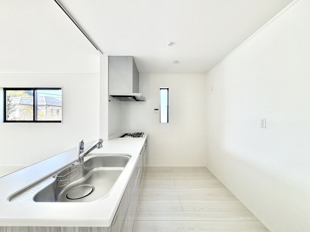 �L�b�`�� ��Ƃ肠��L�b�`���ł͂��Ƒ��Ɗy�������������ł��܂��B