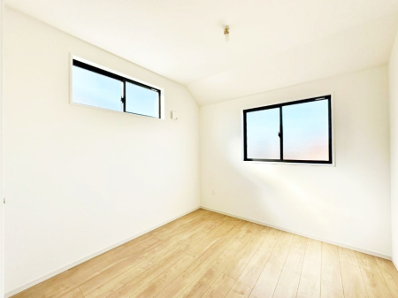 �q������ ������̂₳���������S�n�悢�v���C�x�[�g���[��