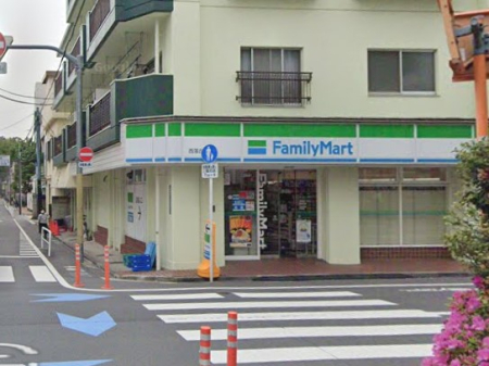 ���ӊ� �R���r�j 180m �t�@�~���[�}�[�g �������X