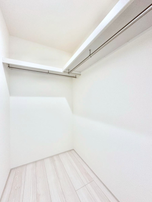 ���̑� �ߗނ��n���K�[�Ɋ|�����܂܎��[�ł���WIC�B�ߗނ̐������ڂ����₷���ĕ֗��ł��I