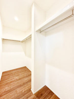 ���̑� �ߗނ��n���K�[�Ɋ|�����܂܎��[�ł���WIC�B�ߗނ̐������ڂ����₷���ĕ֗��ł��I