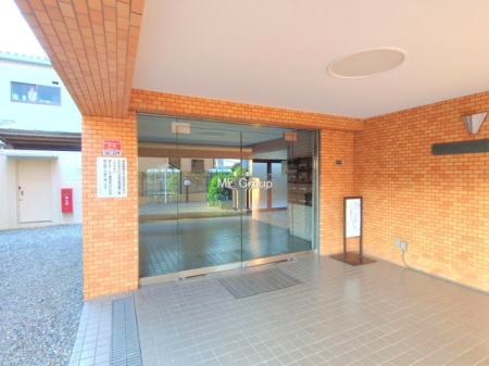 �G���g�����X -