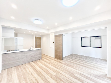 ���r���O �Ƒ��c���̎��Ԃ����������Ȃ��났�̃��r���O�_�C�j���O�B   