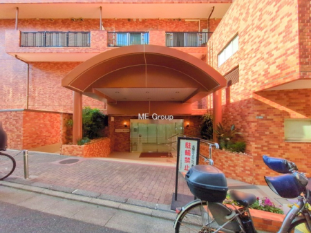 �G���g�����X -