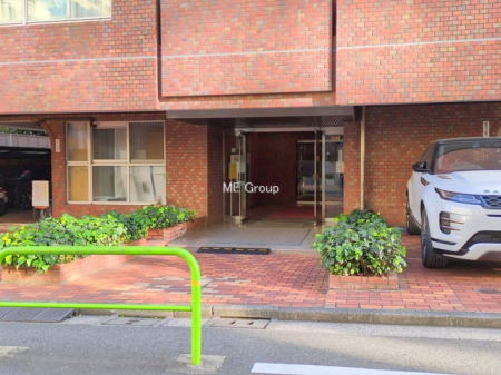 �G���g�����X -