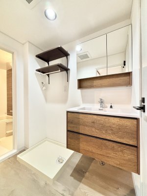 ���ʑ�E���ʏ� ������������ʉ��ώ��Œ��̐g�x�x�����K  