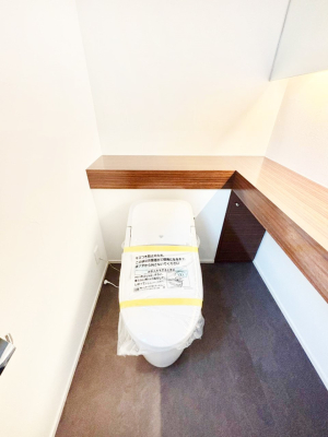 �g�C�� �g�C���͈��S�̂Q�ӏ��I���̃o�^�o�^������S�ł��B