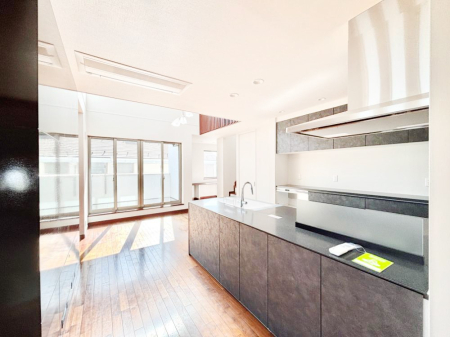 �L�b�`�� �����g���L�b�`��������A�g���₷�����������̂��₷���ɂ������܂����B