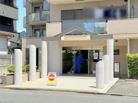 �G���g�����X -