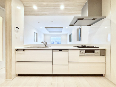 �L�b�`�� ���r���O�����n����l�C�̃J�E���^�[�L�b�`���B �Ƒ��������Ȃ���Ǝ������邱�Ƃ��ł��܂��B