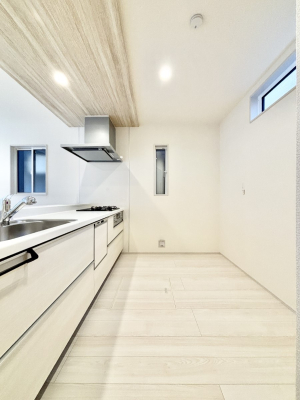 �L�b�`�� �|�b�v�A�b�v�V�䂪�f�G�ȃL�b�`���I��������̂ō̌����Ƃꊷ�C�ɂ��𗧂��܂��B