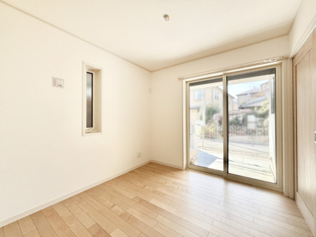 �q������ ���r���O�אڂ̗m���͖ڂ��͂��₷���̂Ŏq�������Ƃ��Ă����g�����������܂��B