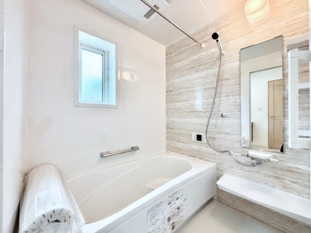 ���� ����̔�����₷��؂ȃo�X�^�C���B�������Ƃ����C���y����Ŕ����Ƃ肽���ł��ˁI  