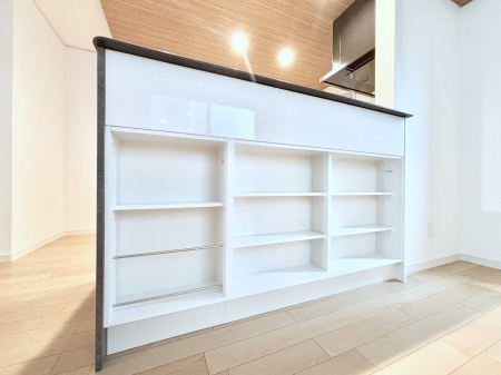 ���̑����� �L�b�`���J�E���^�[�̉��ɂ����[�I���������Ă��������ł���