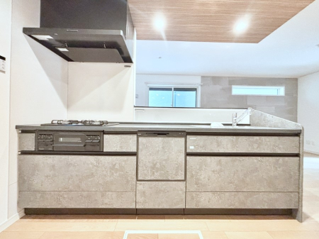 �L�b�`�� �������������I�ɁA�y�����I�V�X�e���L�b�`��  