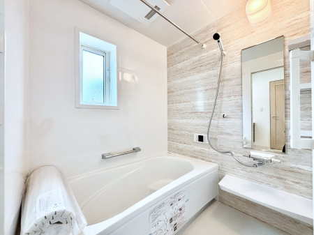 ���� ����̔�����₷��؂ȃo�X�^�C���B�������Ƃ����C���y����Ŕ����Ƃ肽���ł��ˁI  