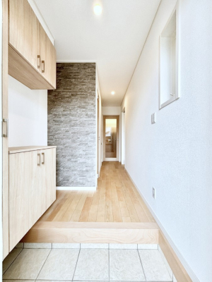 ���� ���ʔ��͂��Ƒ��̎ʐ^��G�߂̃C���e���A�ŏ���I�Ƃ��ĉ��o�ł��܂�