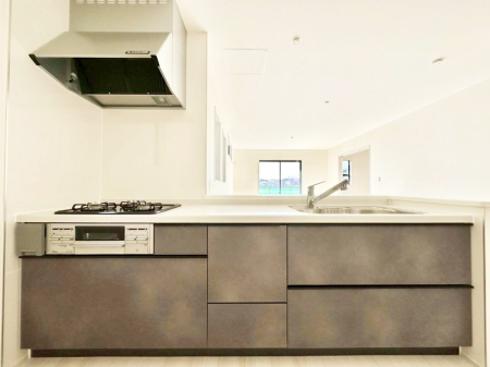 �L�b�`�� �������������I�ɁA�y�����I�V�X�e���L�b�`��