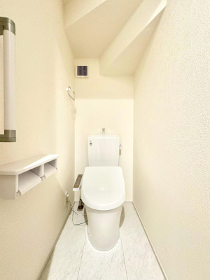 �g�C�� �g�C����1�K��2�K���ꂼ��ɔz�u����Ă��ĂƂĂ��֗��ł��B 