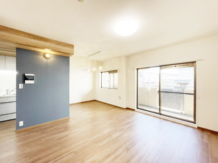 ���r���O �傫�ȑ����炽���Ղ�̗z���ƕ����������郊�r���O