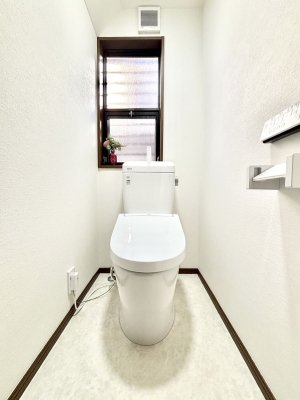 �g�C�� �g�C����1�K��2�K���ꂼ��ɔz�u����Ă��ĂƂĂ��֗��ł��B 