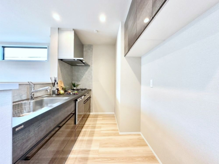 �L�b�`�� �������������I�ɁA�y�����I�V�X�e���L�b�`��  