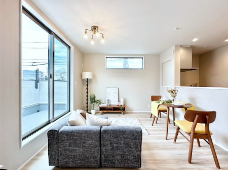 ���̑����� �Ƒ������R�ƏW�܂�e���̃X�y�[�X�ɂȂ肻��