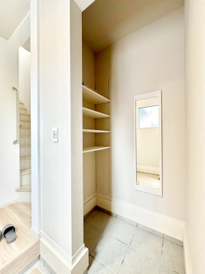 ���[ �V���[�Y�C���N���[�N�t���I�J���x�r�[�J�[���u���܂��B