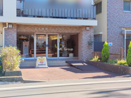 �G���g�����X -