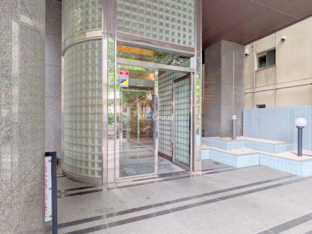 �G���g�����X -