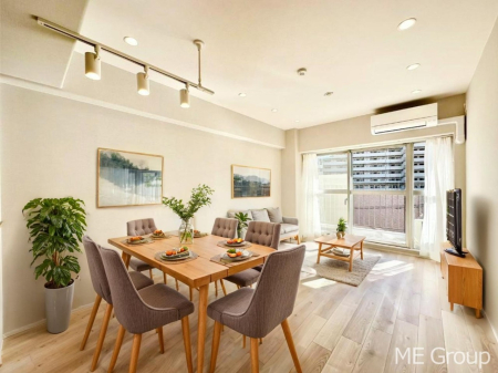 ���r���O �������������͋C�̂k�c�j�͉Ƒ��݂�Ȃ̉��K��ԁ@���Ƌ��CG�ł�