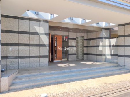 �G���g�����X -