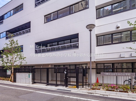 ���ӊ� ���w�Z 610m ����旧�݂Ȃ݂̏��w�Z