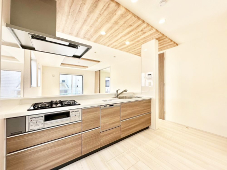 �L�b�`�� �����g���L�b�`��������A�g���₷�����������̂��₷���ɂ������܂����B 