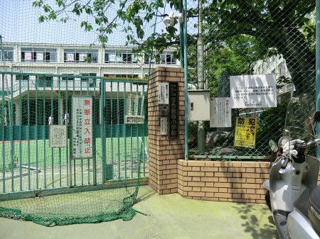 ���ӊ� ���w�Z 130m ������l���w�Z