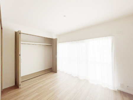 ���̑����� �o���R�j�[���J�������v���X���Ă����m��