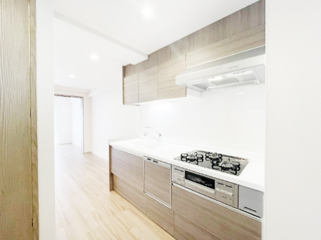 �L�b�`�� �������������I�ɁA�y�����I�V�X�e���L�b�`��