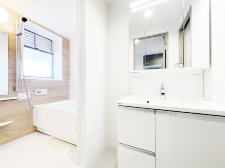 ���ʑ�E���ʏ� ������������ʉ��ώ��Œ��̐g�x�x�����K