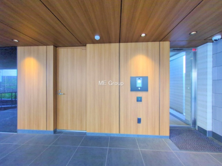 �G���g�����X -