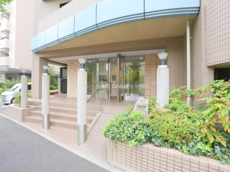 �G���g�����X -