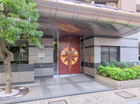 �G���g�����X -