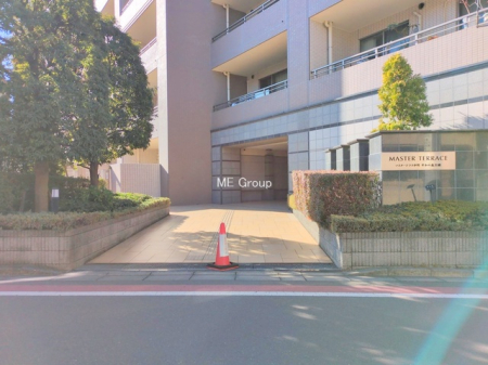 �G���g�����X -