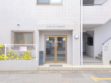 �G���g�����X -